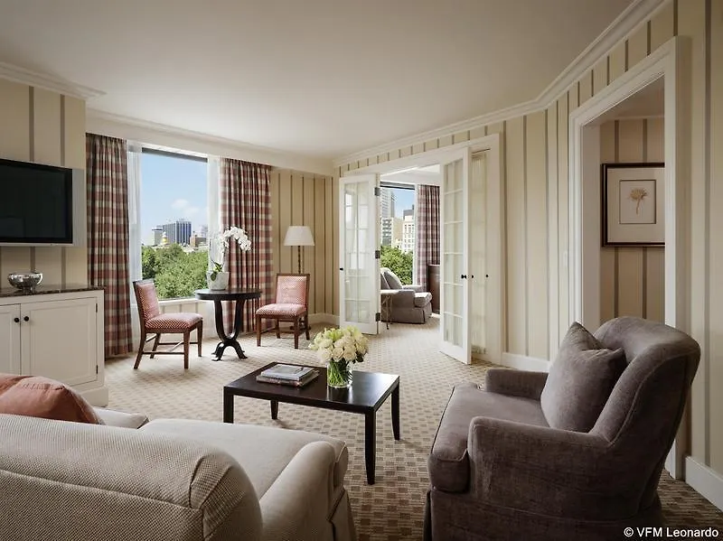 Hotel Four Seasons İçmeler